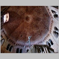 Bologna, photo Martin, flickr, La basilica del Sepolcro.jpg
